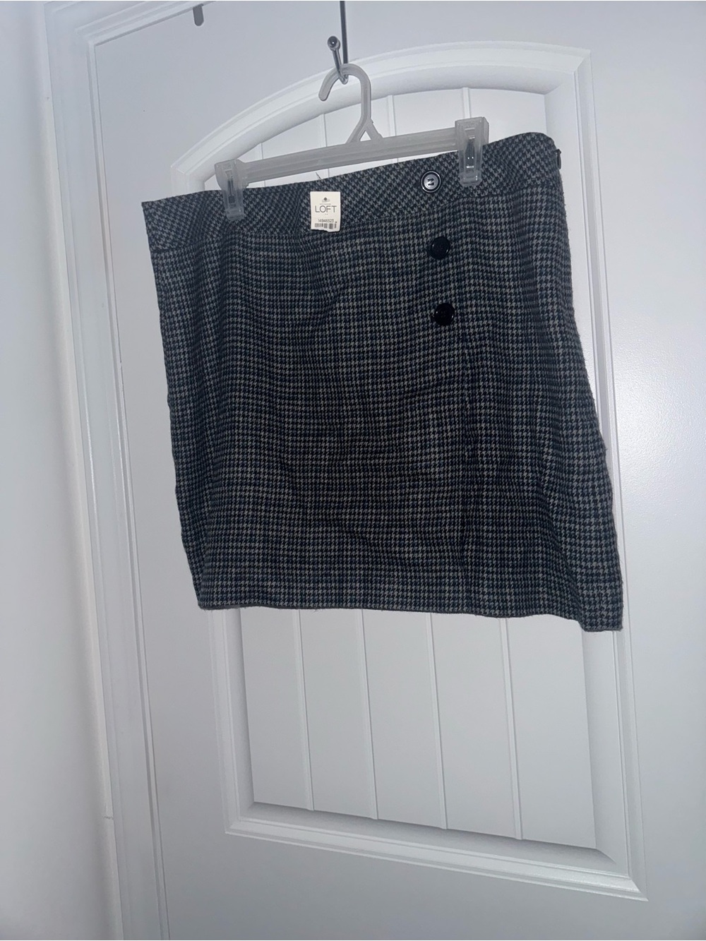 LOFT Size 16 Gray, Black and Blue Houndstooth Plaid Button Mini Skirt